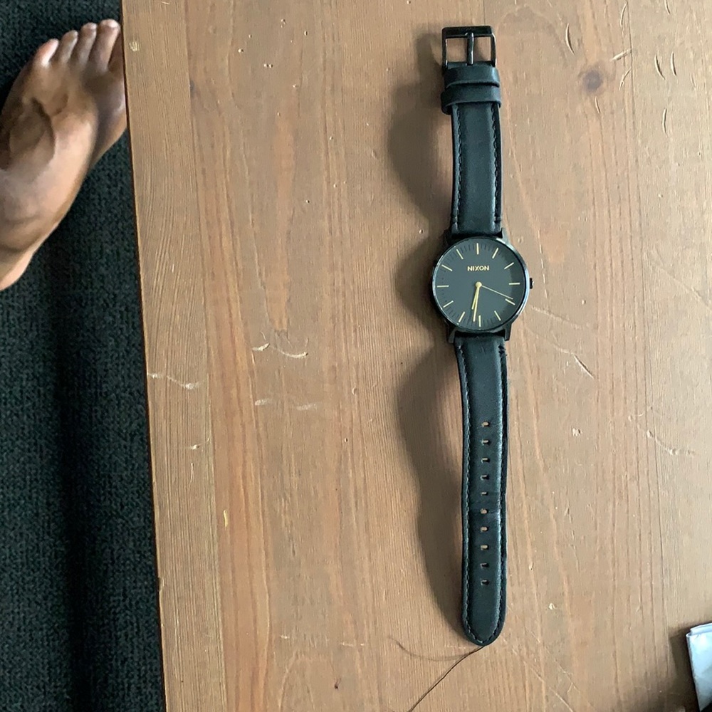 Nixon watch to many need to freshen up things.
